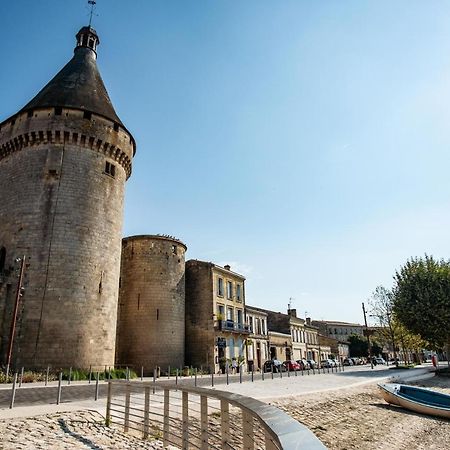 Logis Hotel De La Tour Либурн Экстерьер фото