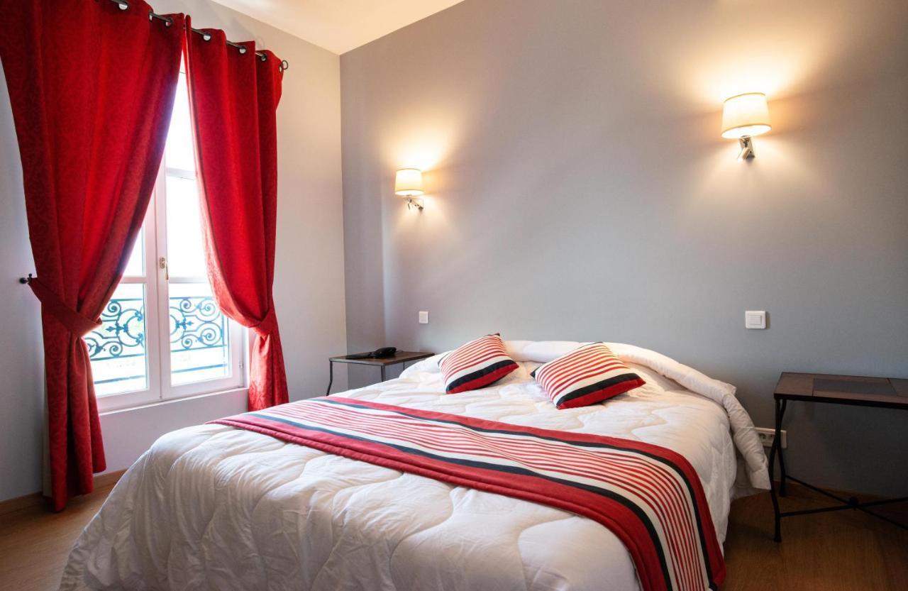 Logis Hotel De La Tour Либурн Экстерьер фото