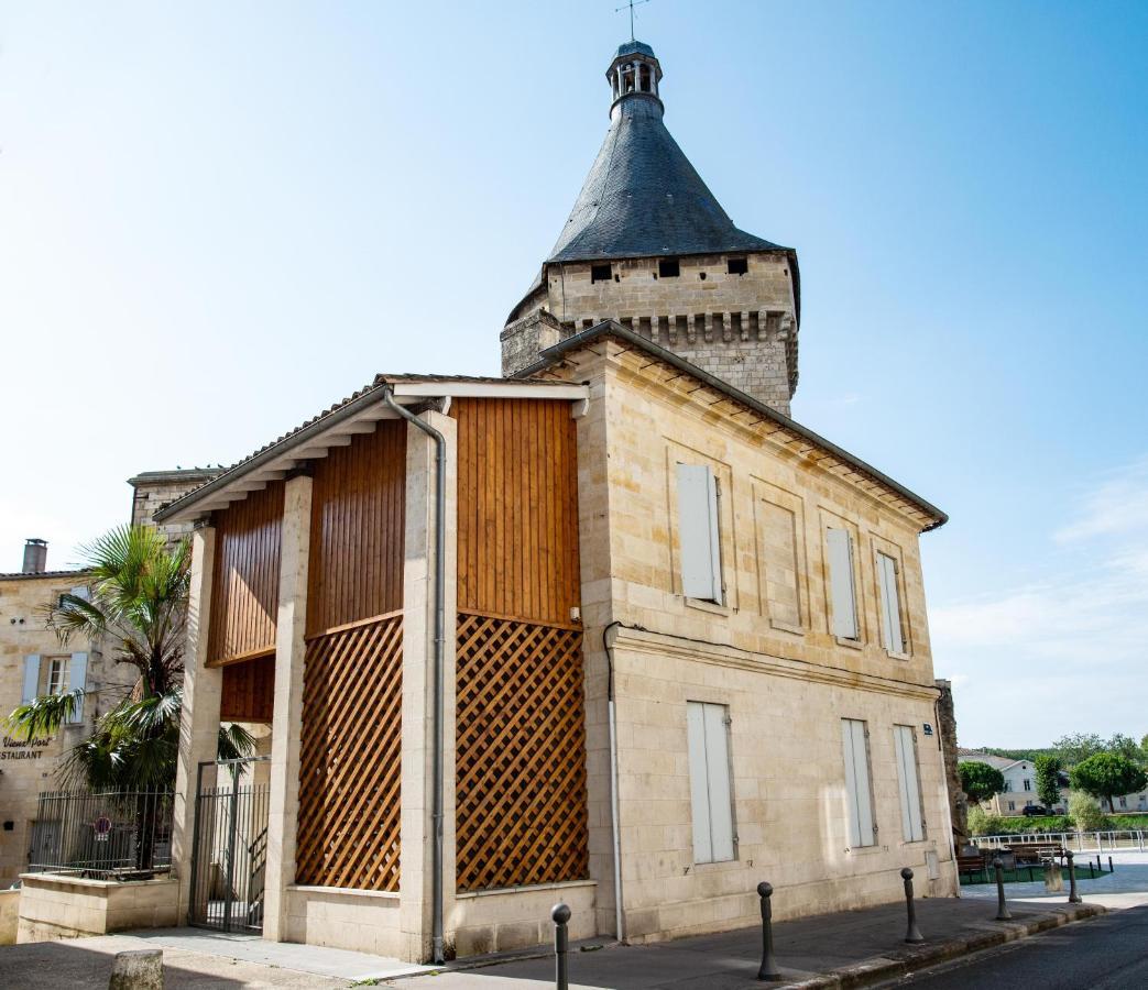 Logis Hotel De La Tour Либурн Экстерьер фото