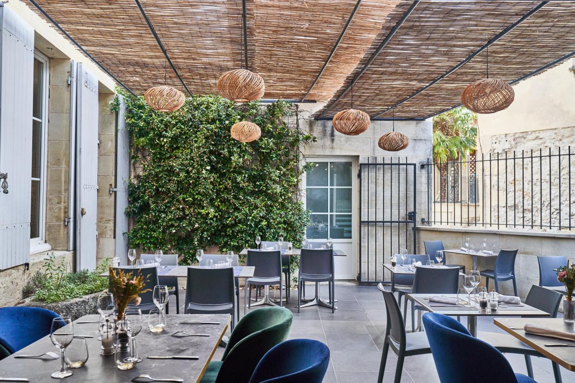 Logis Hotel De La Tour Либурн Экстерьер фото